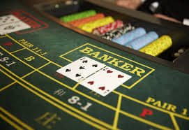real time casino style tables on bd44 with clear dark interface